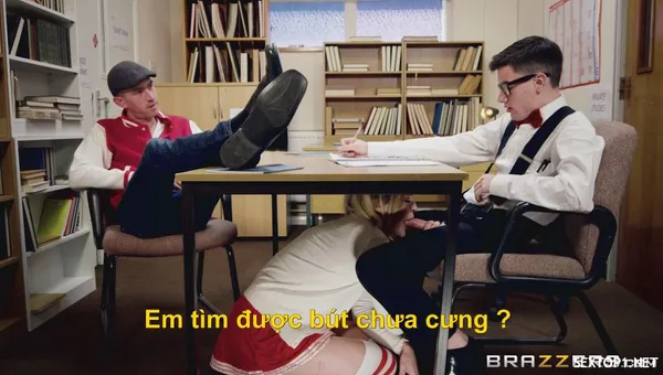 hoàng thùy linh sex đụ em gái tên đầu ghệ ở trường vietsub