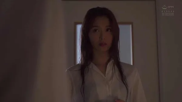 phimsexvn Cơn bão lớn, cô giáo bị kẹt lại lớp với cậu học trò